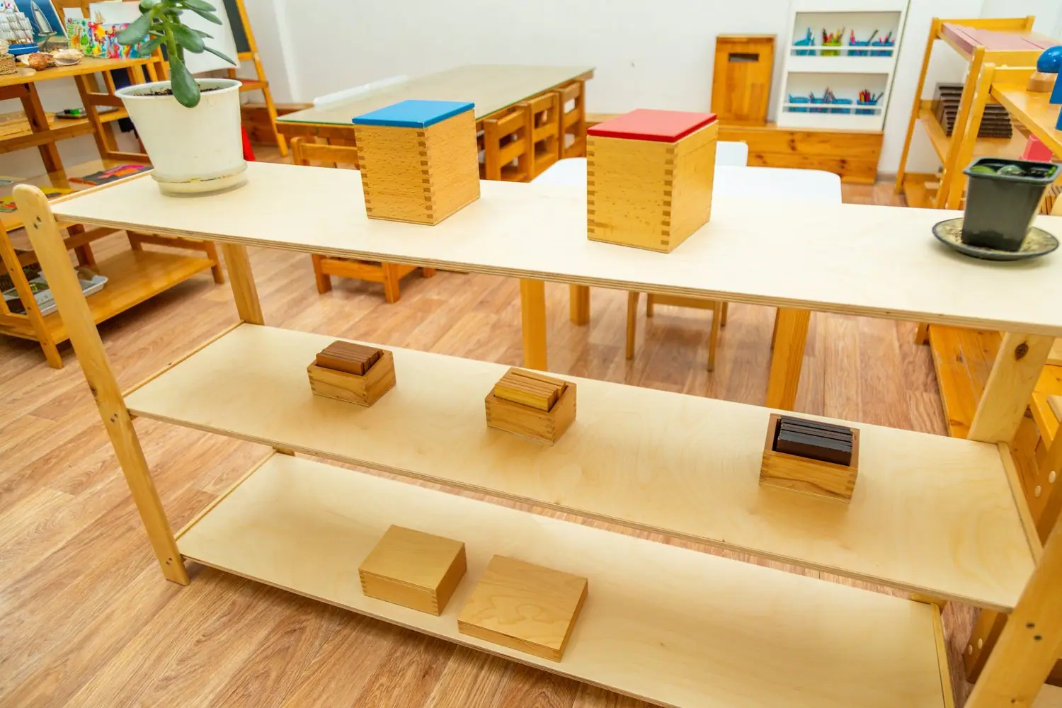 Jak wybrać najlepsze przedszkole Montessori dla swojego dziecka